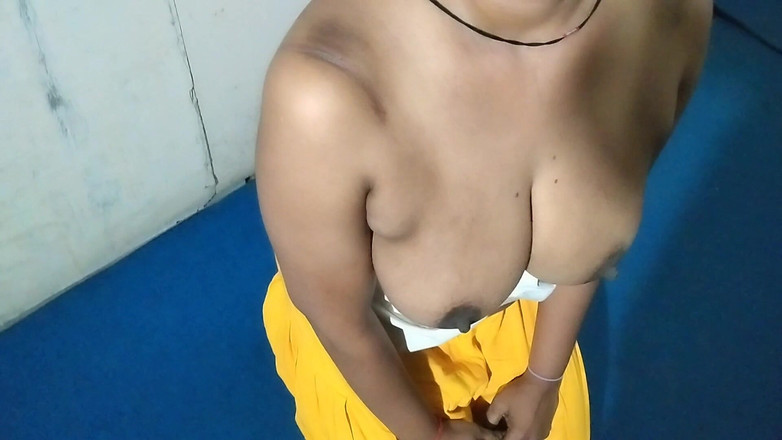 Salonihotvideo: Saloni si cewek hot dengan besar lagi asik shoowing