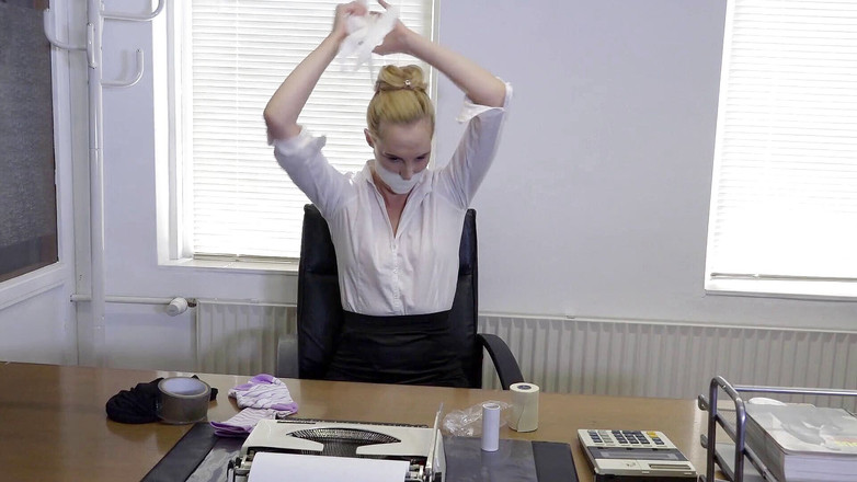 Restricting Ropes: Ariel Anderssen, náuseas