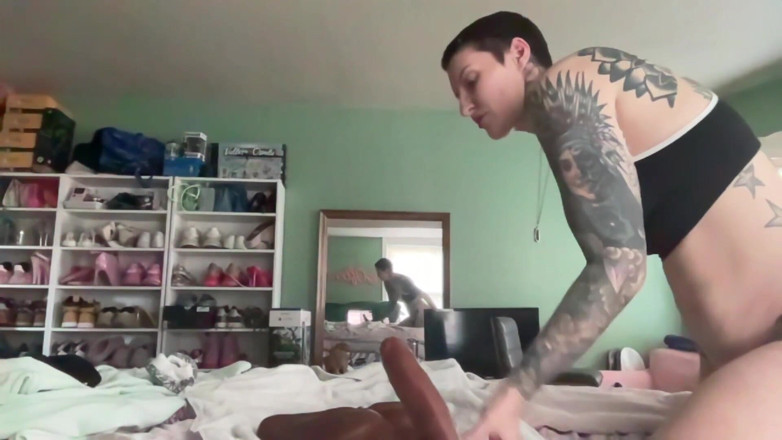 Twerking Elle: 1 Hour Dildo Riding and Sloppy Deep Throat