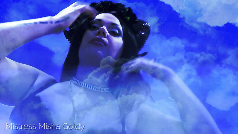 Goddess Misha Goldy: 巨大的屈服让你高潮和粉碎