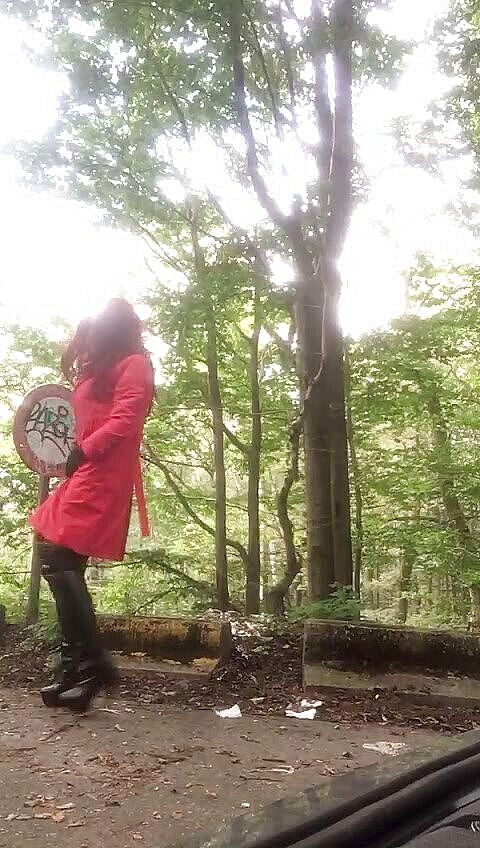 Sofiasse: Chodila jsem v lese