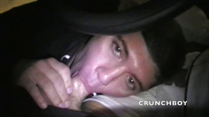 Jess Royan XXX: लैटिना ट्विंक के साथ पेरिस में गली में जोरदार जोखिम भरा एक्सहिब