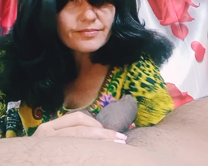 Bolly Karma: दोस्त की सौतेली मम्मी के साथ अफेयर