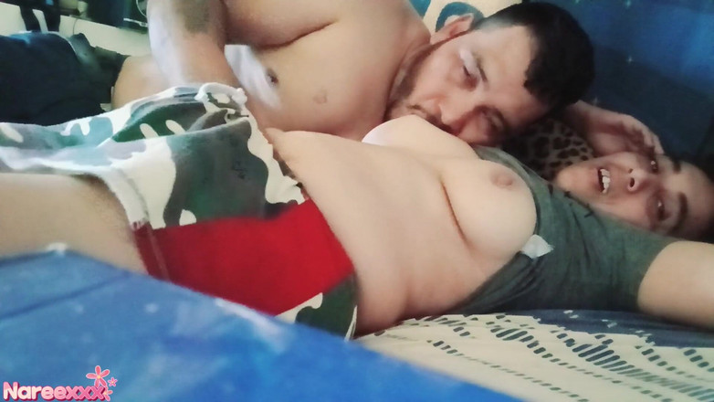 Naree hot: Arkadaşıyla çok lezzetli sikişiyor