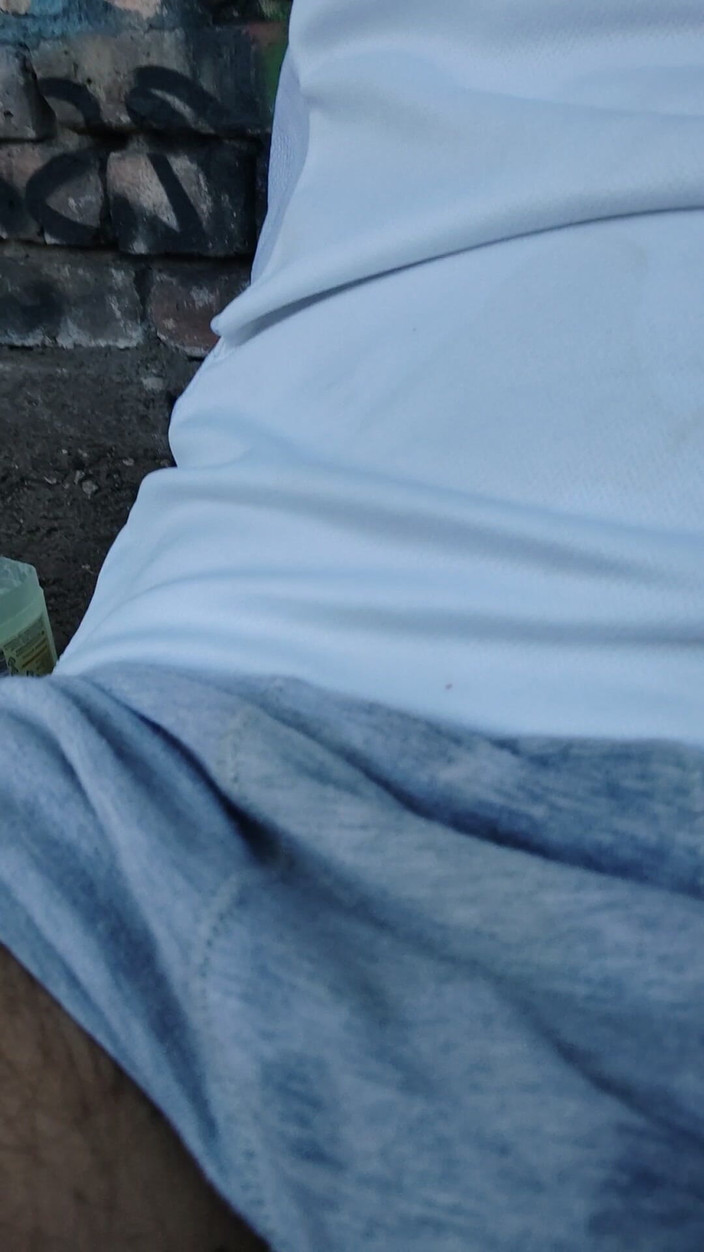 SmokedAlloy2: Utomhus en plats att ta en sperma i Mes Dj-bro...