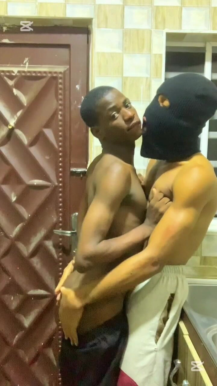 Big_brown: Unerwartete lustige zeit, von hetero-freund in der küche gefickt