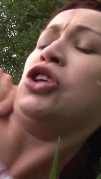 Hẹn hò để đụ bên ngoài