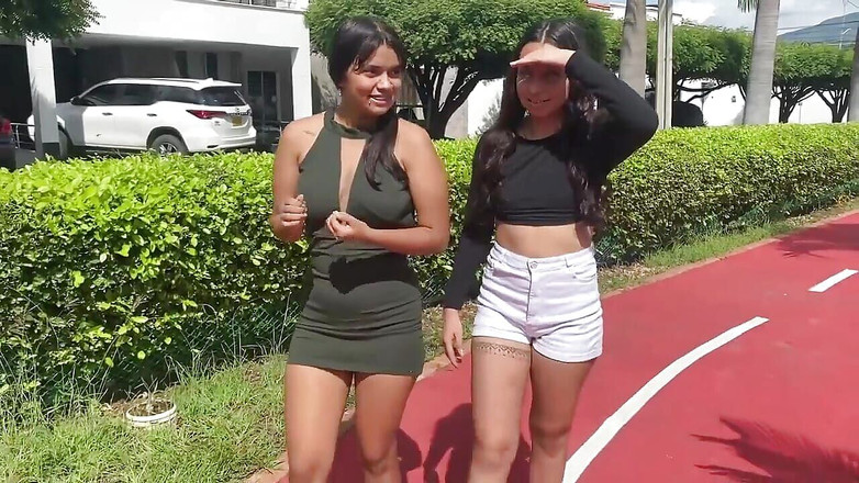 DAYANNA: Stříká na obličej přítelkyně mého nevlastního otce