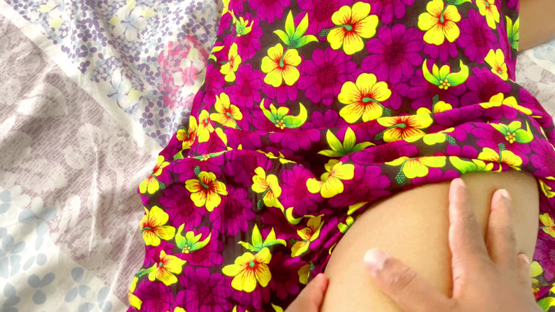 Aathiyaa: 请不要在我体内射精 爸爸