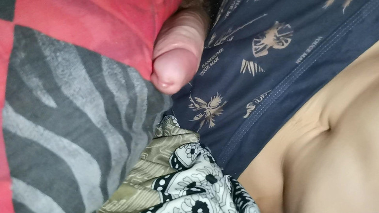 SEXY_GUYBEST: Velký šťavnatý pták proudí a tře se o polštář a brzy...