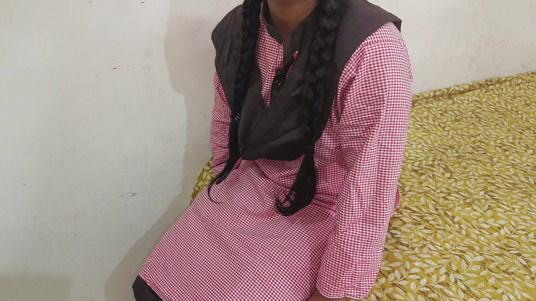 YOURAMRITA04: Wiejska uczennica została oszukana i zerżnięta i włożyła kutasa do...