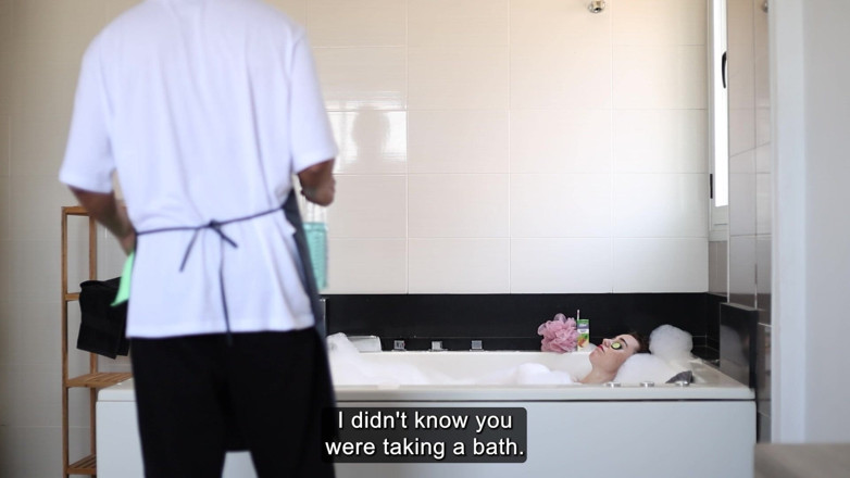 CaribbbeanBoy: Kom naar de jacuzzi en maak mijn rug schoon