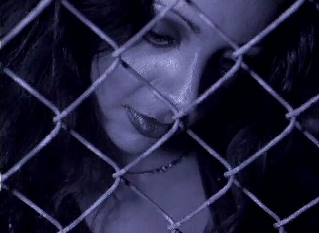 Lesbo Tube: Duża cycata lesbijska laska dostaje swoją cipkę lizaną i bawi...