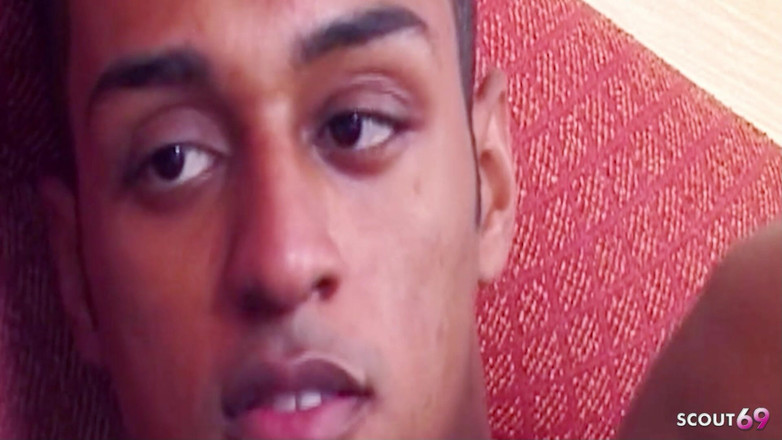 Shemale TS Collection: Une latina à grosse bite encule Juliana sa première trans blonde