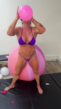 Balloon Popping Goddess Kandy