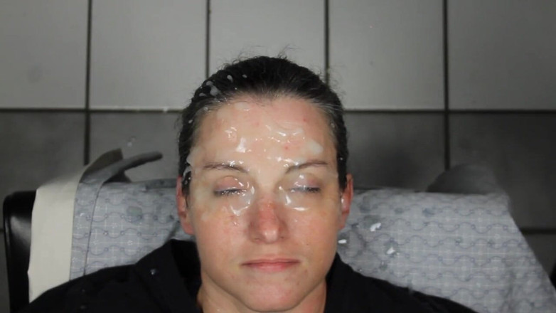 Dirty Dees: Dirty Dees Loves Facials
