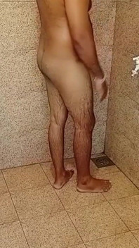 Sri Lankan Wife Gets Threesome with Husband and Room Boy in the Bathroom