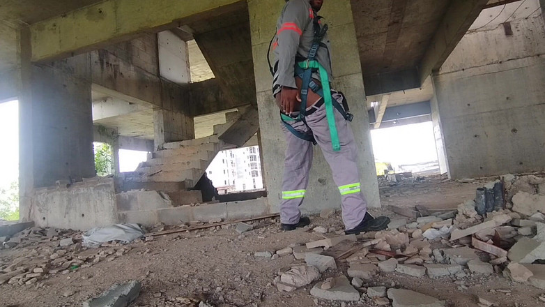 TheBlacKHunterr: Обідня перерва і той безлад, який я роблю приховано на роботі