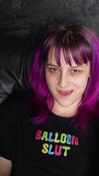 Alice Bean Orgasmus: Divná holka masturbuje