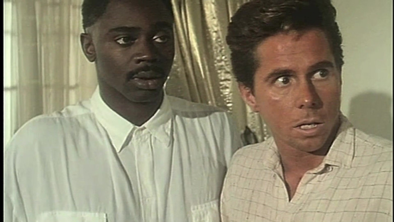 Inthe MILF room: Pesta seks dengan ibu mertua dalam keadaan panas dan hitam