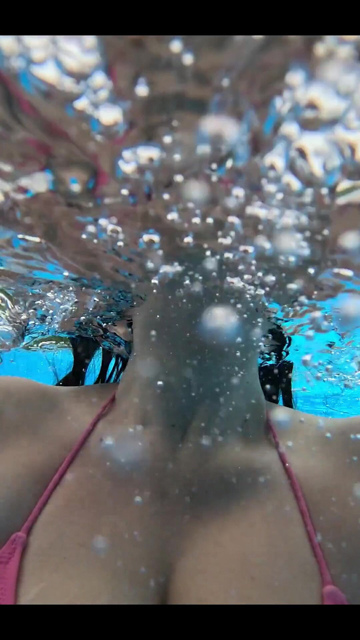 Crypto Mommy: タクシーのカメラ