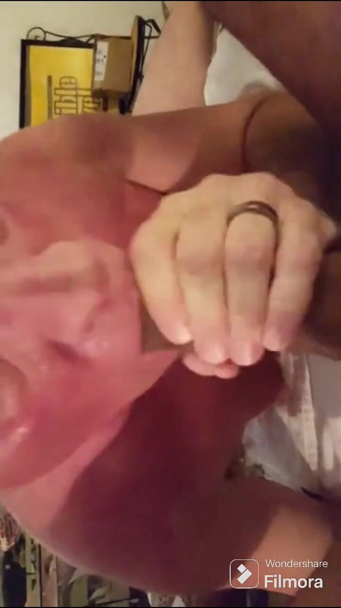 DaddyLNargo: Alter mann lutscht latina-typen