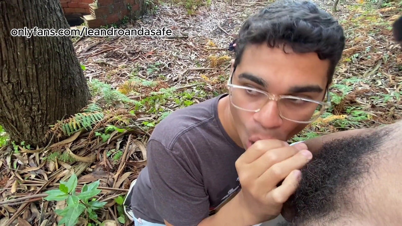 Leandro e Asafe: Віддаючи його незнайомцю, якого я знайшов у лісі