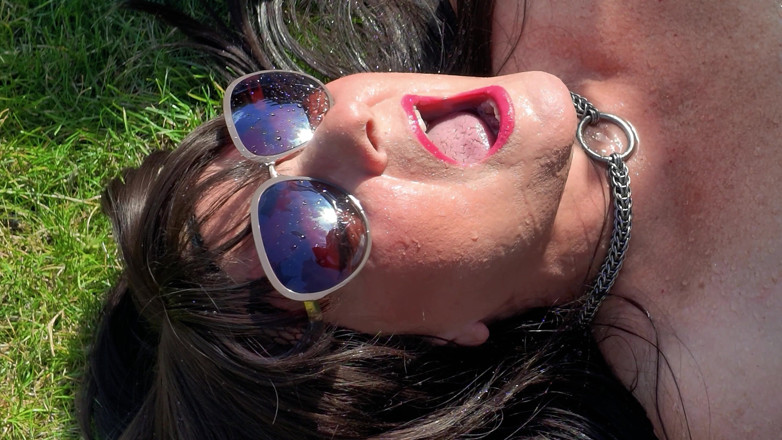 ithastopeefun: Close-up Mouth Filled with Piss - Ithastopeefun