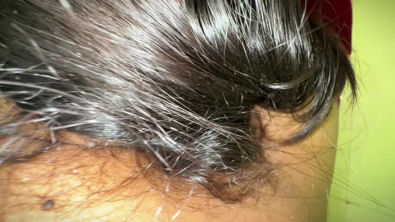 Aria Mia: Горячая мусульманская мачеха с большой задницей делает вид, что отдыхает, но на самом деле она хочет трахаться