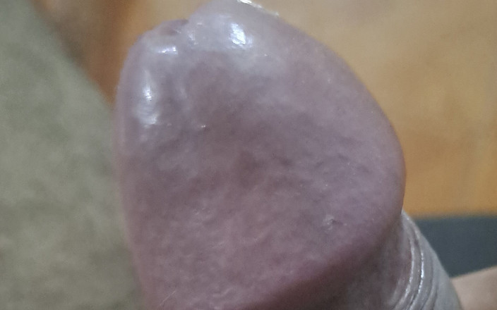 RAHUL PANDIT: Masturbándome cuando estoy solo en casa