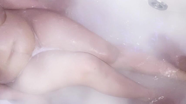 Six my and wife: 이제 여섯