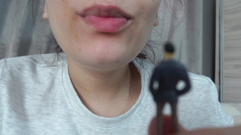 AmayaMori: 我的巨人继妹和娇小的继兄弟玩牙医，