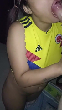Défi essayez de ne pas jouir avec cette Espagnole aux gros seins naturels parfaits accro à la sodomie et à la gorge profonde, cette salope