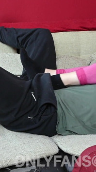 Amateur Facesitting and Ballbusting in Socks and Leggins