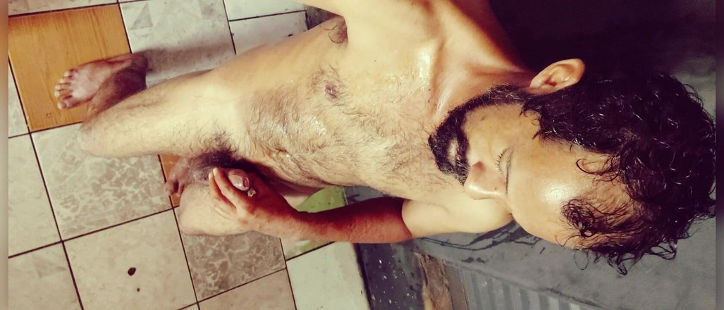 Stink HairyMale: Pissen macht spaß