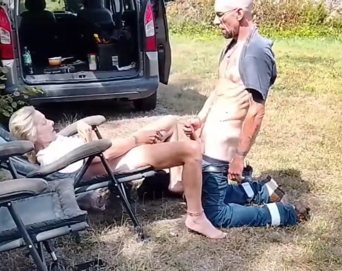 XhellllehX: Hot Nature