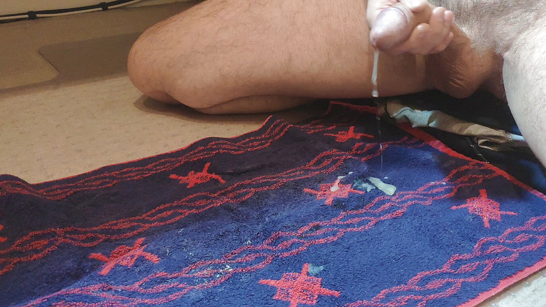 Curved One: 鸡巴按摩 - 丰满