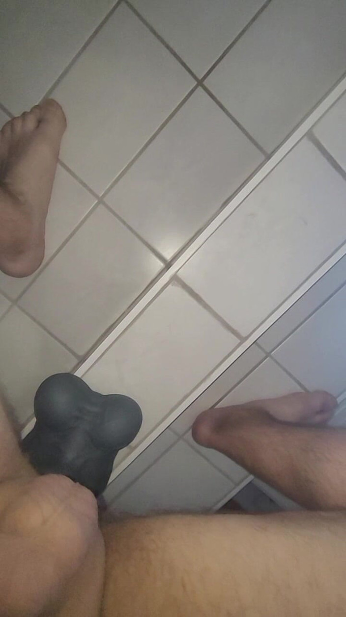 Fuck machine massaker: 큰 딜도로 깊은 항문 섹스