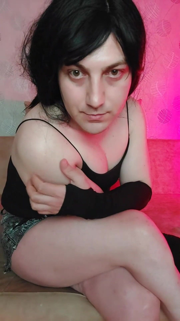 Kitty_Cross: L'energia femminile in ogni passo