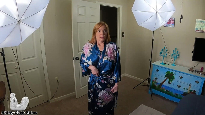 Jane Cane: Macocha pozuje nago dla pasierba - Jane Cane, Shiny Cock Films