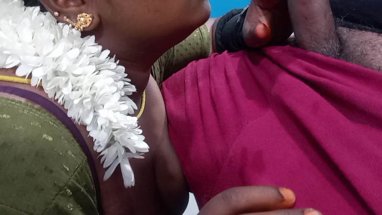 Veni: Indian Tamil Mature Fucking Her Best Friend Closeup Pussy Licking...