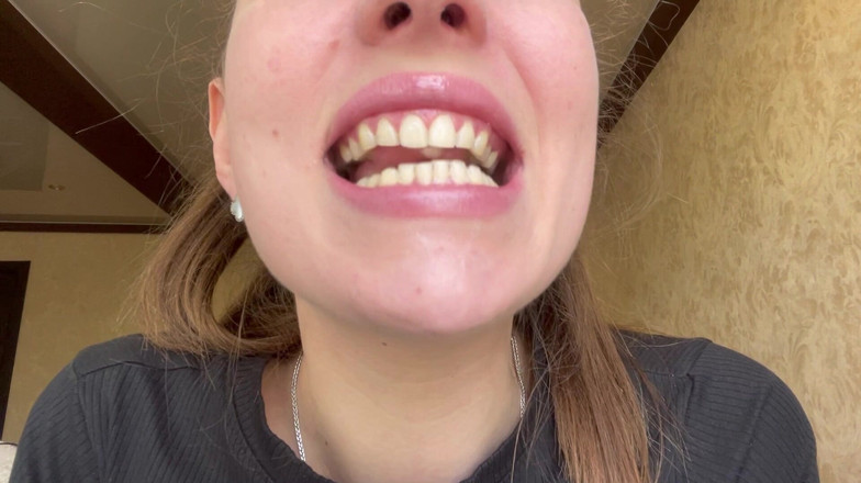 Hottie goddess: Yakın ve kişisel: tükürük, mucus ve gırtlağına kadar sihirli bakış...