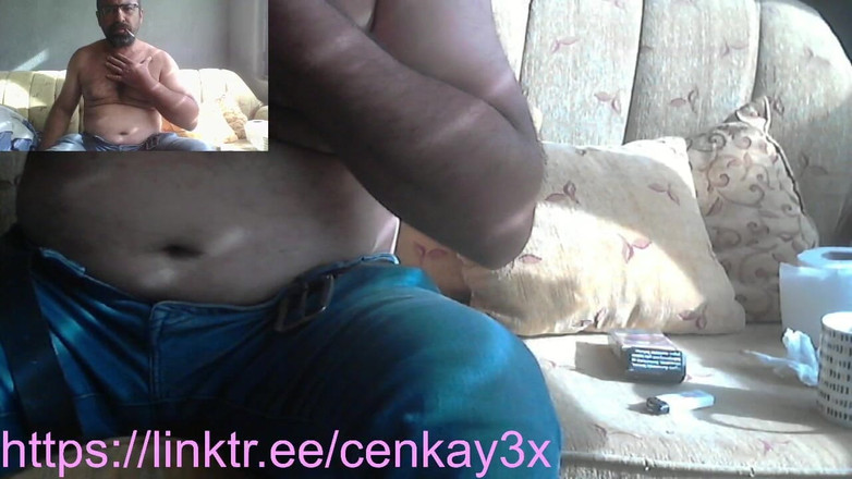 CenkAy: 主人在私人表演中高潮