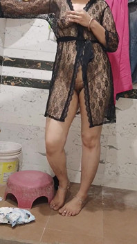 페인트 렁기르 쇼없는 Priya Bhabi