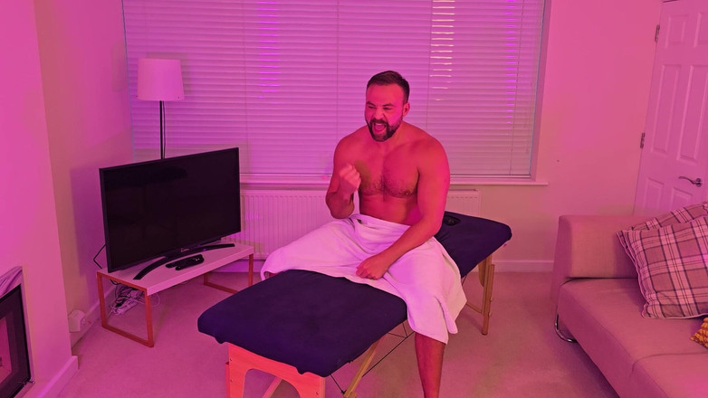 MassageRoomX: Masseuse opent zich over haar swingerslevensstijl