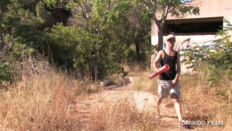 Dankoo Films: Cruising in Paradise beach with Adam and Javi
