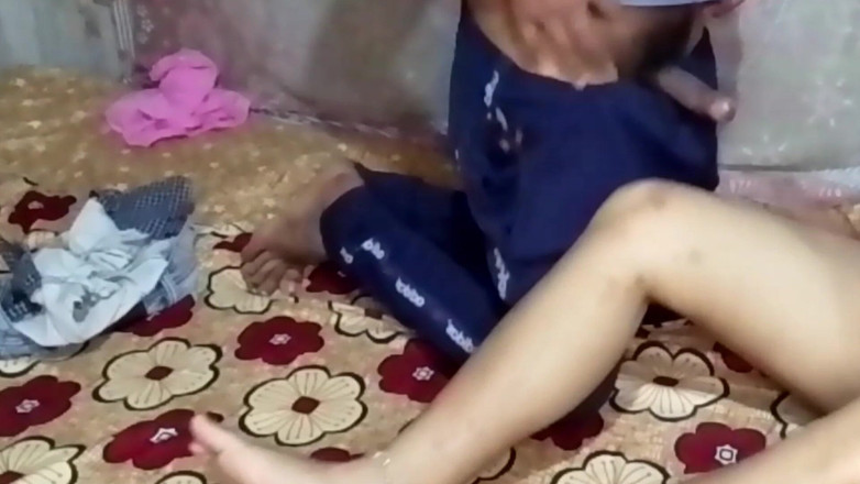 Uttar dinajpur: Adik tiri bangali reyal india dan abang tirinya lagi asik