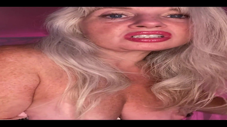 PaintedRose: La chérie de ma belle-mère se fait baiser