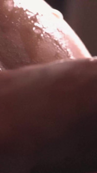 Gesekan memek bebluk pelan pelan-pelan
