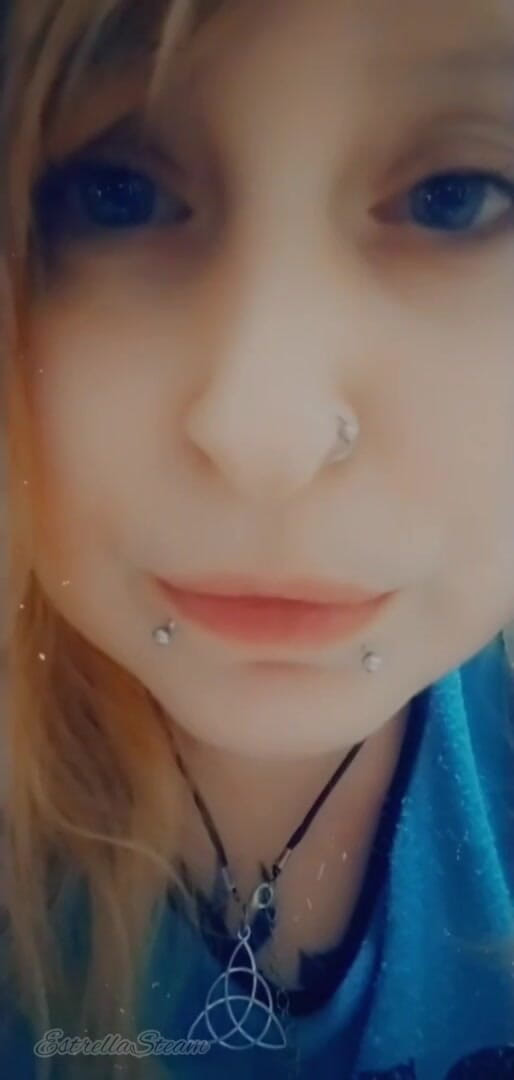 Estrella Steam: I stare at you while I smile at you